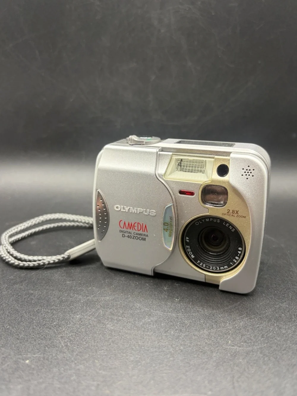 Olympus Camedia D-40 Zoom Vintage Digital Camera Photography Silver Tn Untested